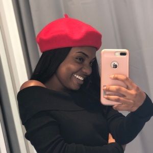 Meet your Posher, Naomi